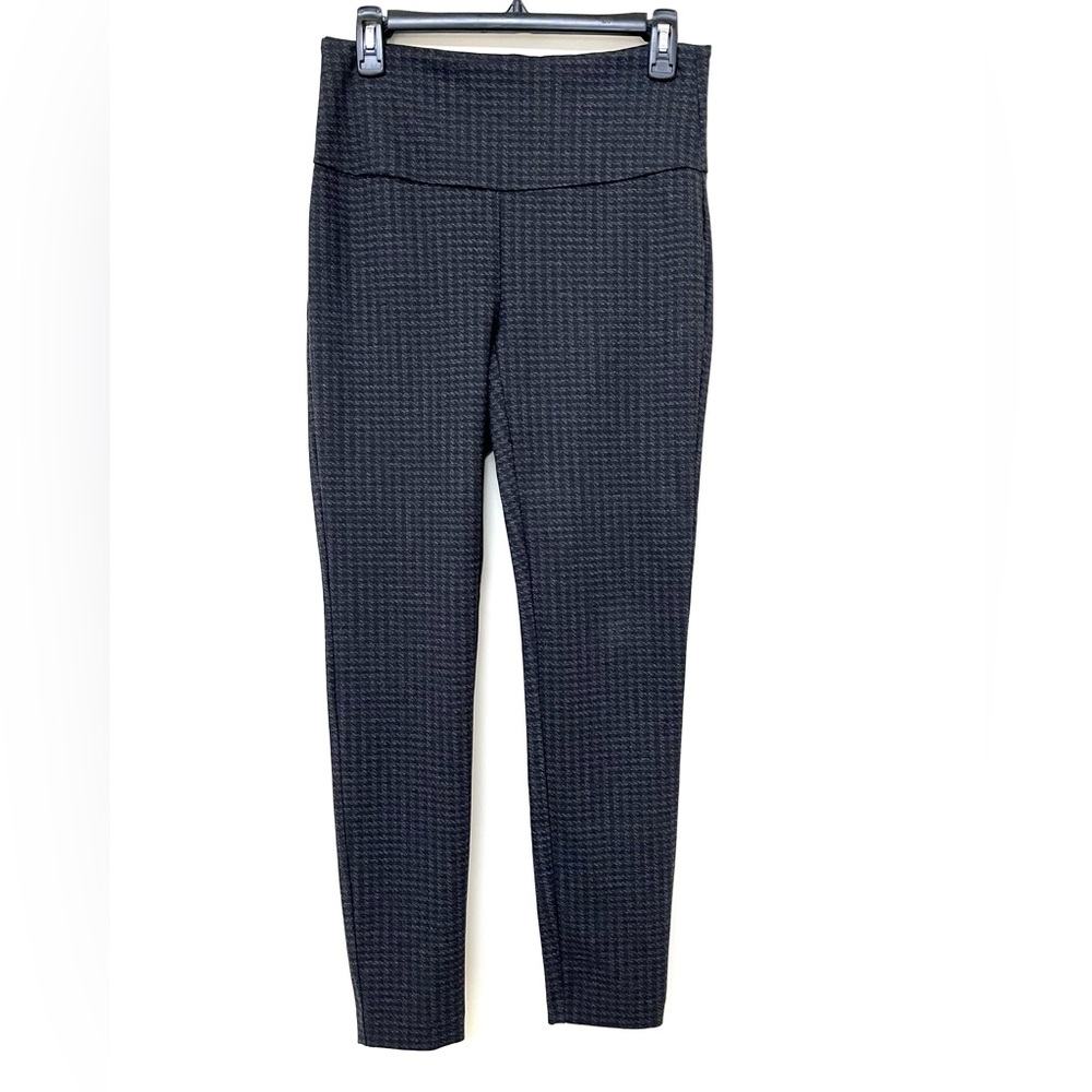 Nicole Miller ~ Houndstooth Pattern ~ Black & Gray ~ Leggings ~ Size:  Small